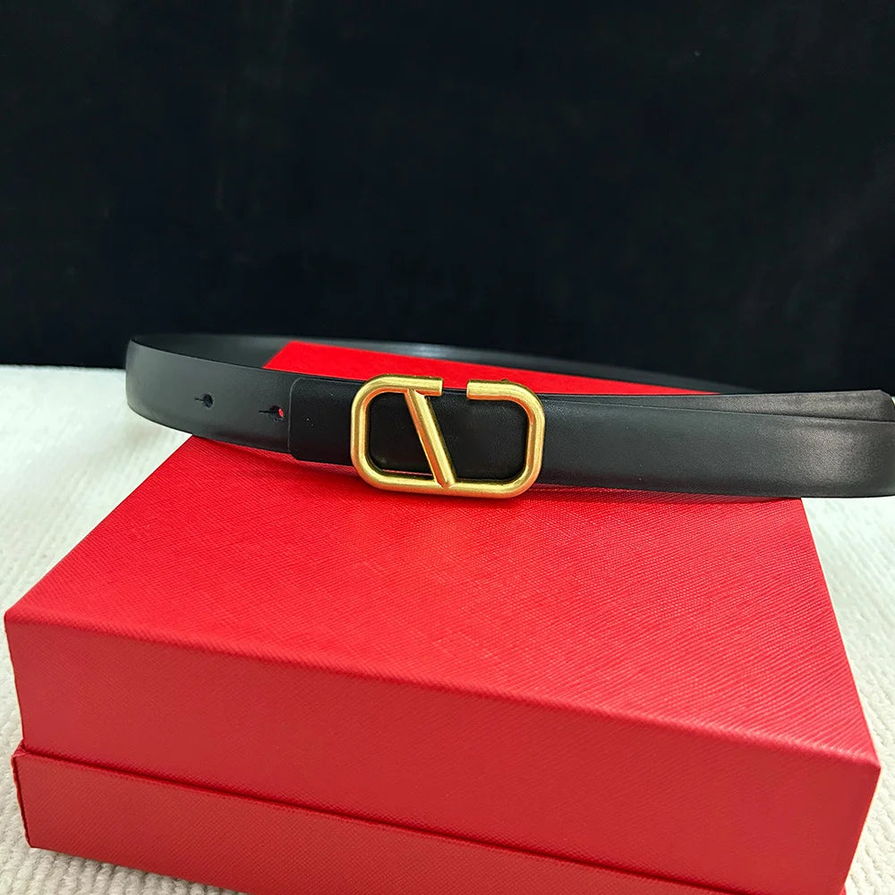 Women's ‌real Leather Belt, High-end Italian Brand Women's Belt, Personalized Business Belt, Versatile Fashion Accessory for Jeans. Suitable for Pairing with Dresses, Trendy Luxury Brand Girl Style Belt, Can Be Used on Both