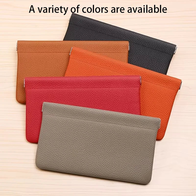 Self-closing wallet