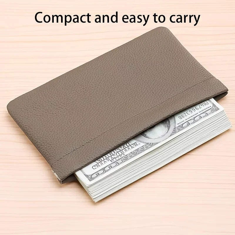 Self-closing wallet
