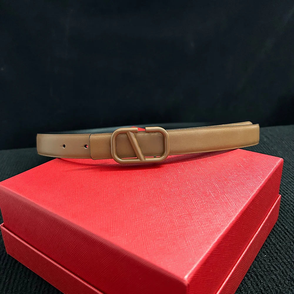 Women's ‌real Leather Belt, High-end Italian Brand Women's Belt, Personalized Business Belt, Versatile Fashion Accessory for Jeans. Suitable for Pairing with Dresses, Trendy Luxury Brand Girl Style Belt, Can Be Used on Both