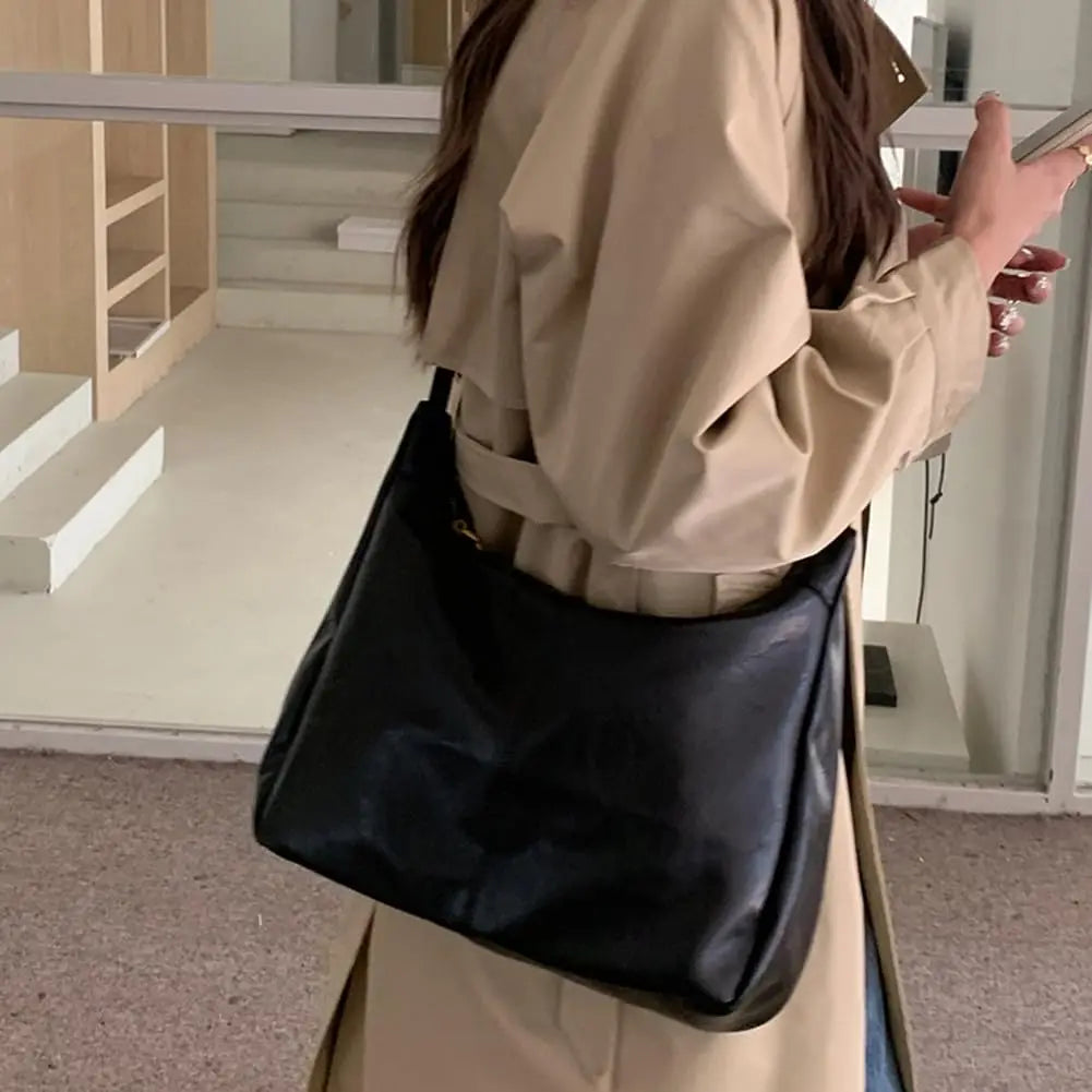 Hobo Shoulder Bags